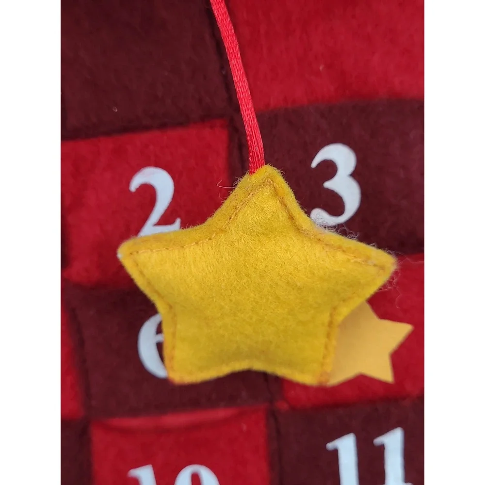 Santa Advent Calendar Wall‎ Hanging Red Plaid Christmas Holiday Decor
